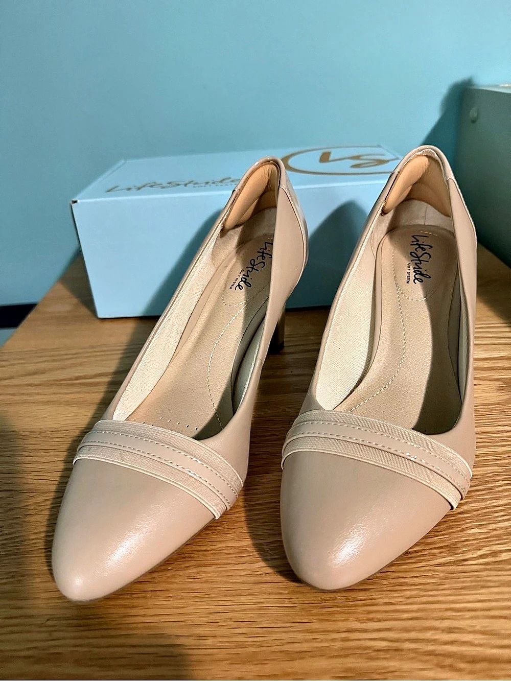 LifeStride Gio Pump in Tender Taupe US 8 M